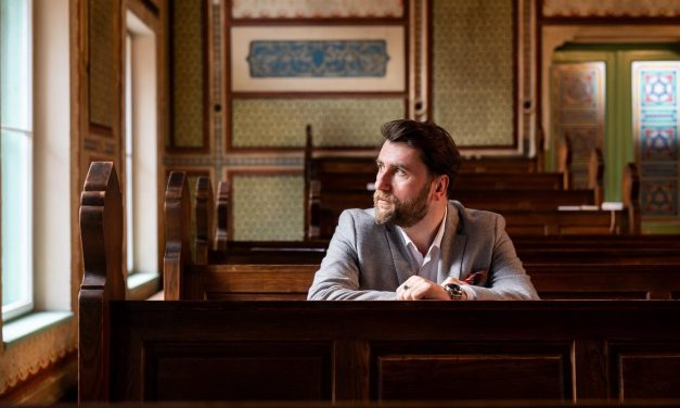 U vremenu mržnje Vladimir Andrle podsjeća da Sarajevo čuva duh solidarnosti