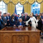 Čemu služi Trumpov Ured za vjeru?