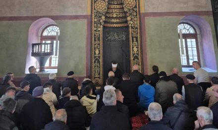 Prva džuma nakon restauracije džamije Husein-kapetana Gradaščevića