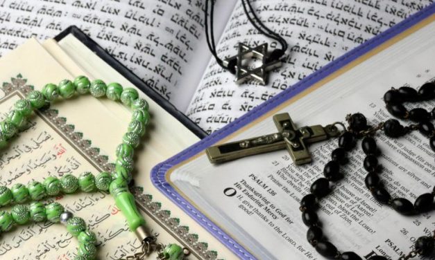 Nema više religije? Uspon ateizma i nova potraga za svetim