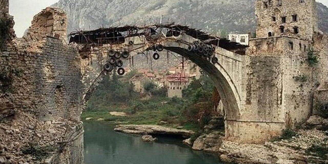 Dan kada je srušen Stari most