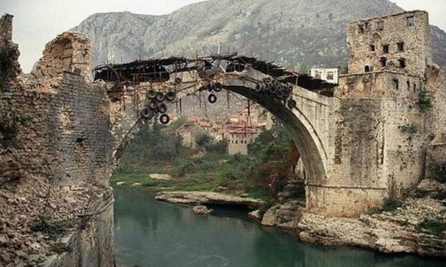 Dan kada je srušen Stari most