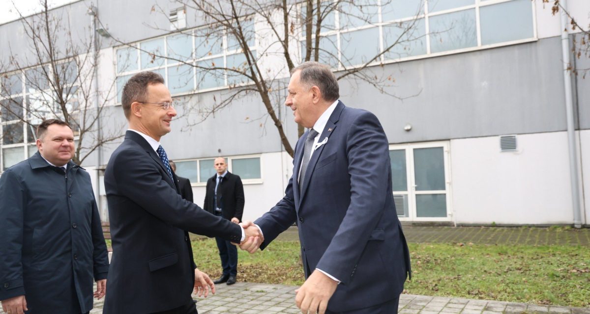 Šta stoji iza sve učestalijih posjeta Pétera Szijjártóa Banjoj Luci