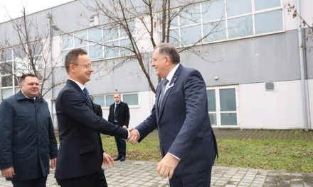 Šta stoji iza sve učestalijih posjeta Pétera Szijjártóa Banjoj Luci