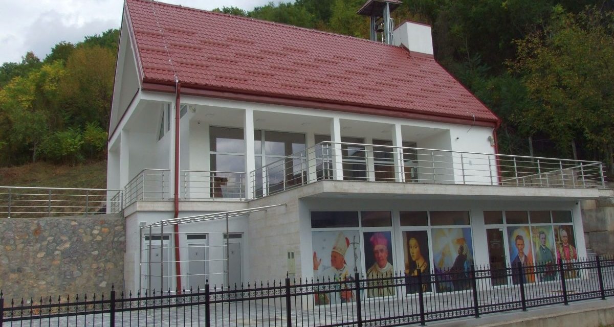 Ima i s Drine vedrine: Kako je u gradu s dvadesetak katolika izgrađena nova crkva