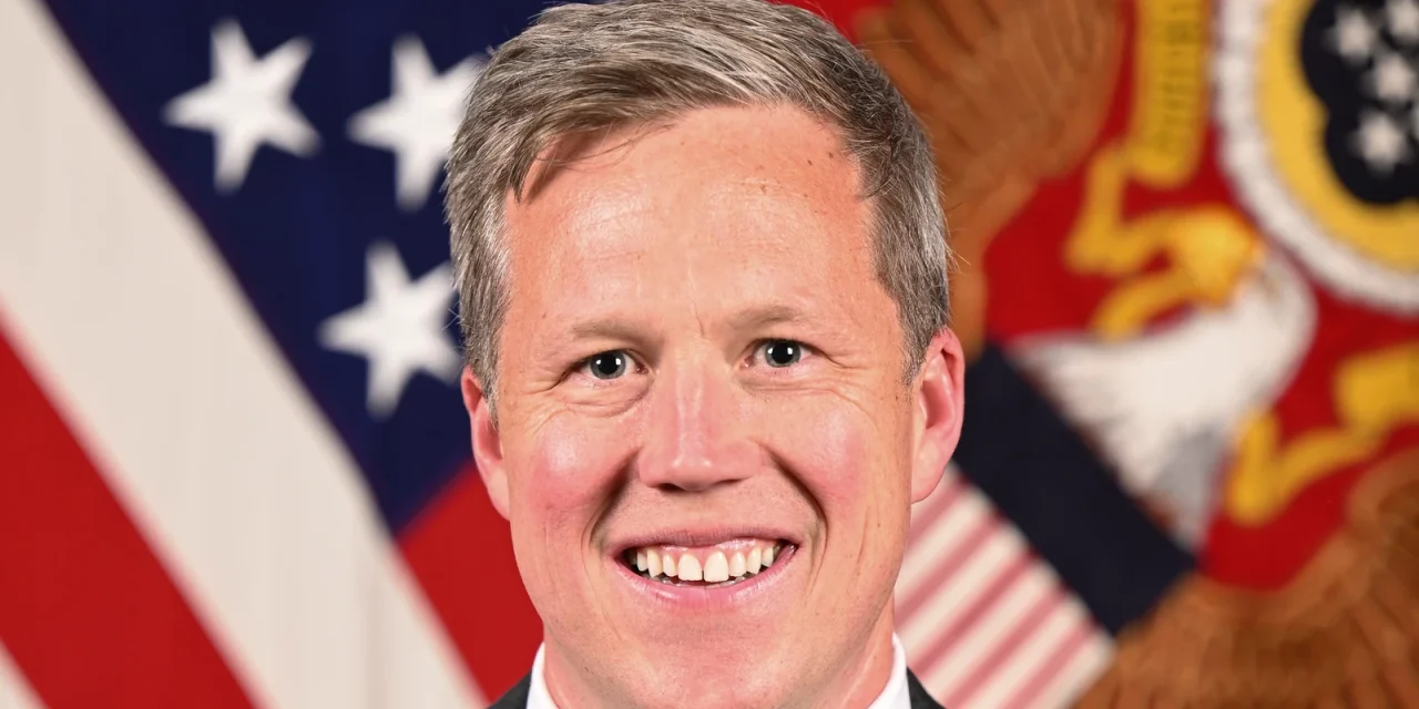 Ko je Daniel Driscoll, novi Trumpov pregovarač za Ukrajinu