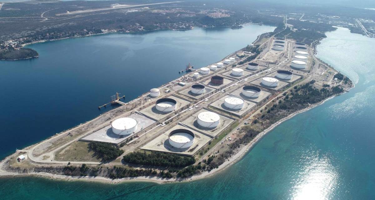 Rusi pristali prodati NIS, u JANAF-u sretni zbog toga