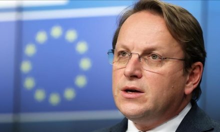 Špijunska afera trese Brisel: Je li Olivér Várhelyi vođa mađarskih špijuna u EU?