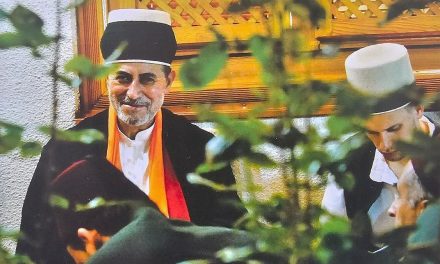 Šejh Halil upoznaje Isaa, sina Merjemina