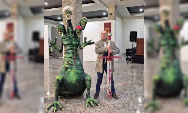 Skulptura koja vrijeđa muslimane kopija nacističke naslovnice