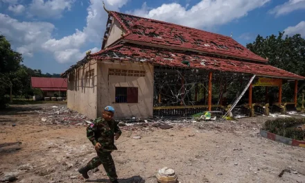 Tajland pokrenuo zračne napade duž granice s Kambodžom