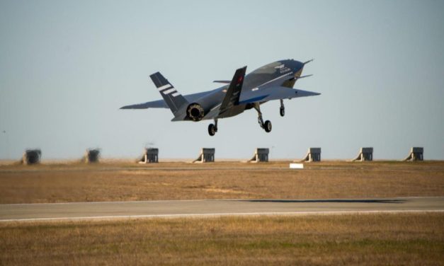 Prvi put u povijesti turski bespilotni avioni letjeli u borbenoj formaciji