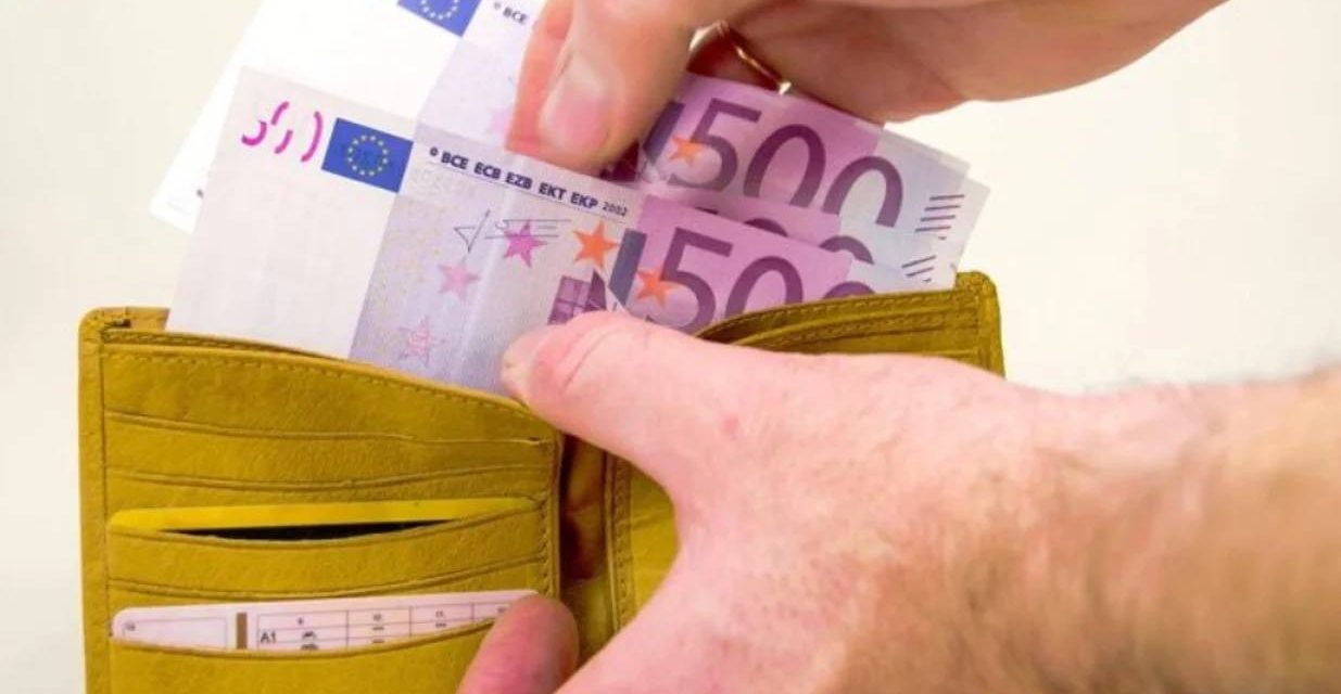 Juriš na mjenjačnice: U Srbiji euri nestaju takvom brzinom da ih se mora rezervisati