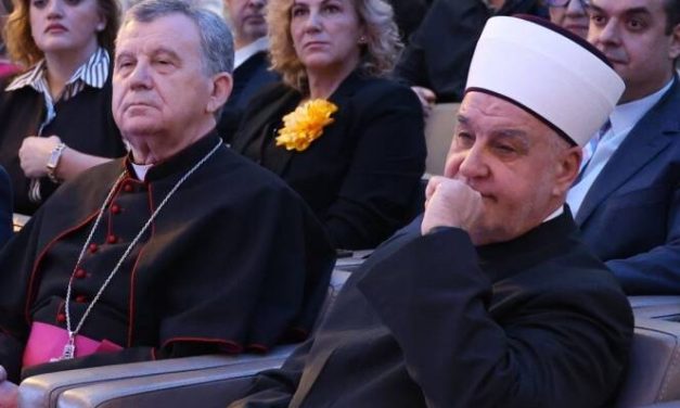 Reis Kavazović čestitao Božić nadbiskupu Vukšiću i katolicima u BiH