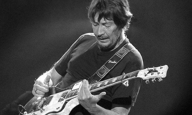 Uoči Božića preminuo autor božićnog hita “Driving Home for Christmas”