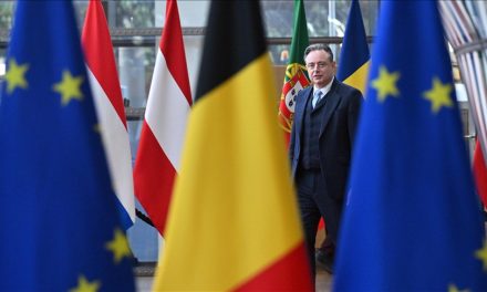 Putin dobio neočekivanu pomoć: Niko se nije nadao da će baš ova evropska zemlja blokirati plan pomoći Ukrajini