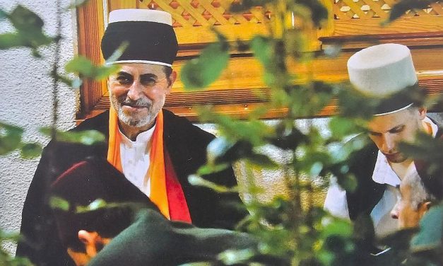 Šejh Halil upoznaje Isaa, sina Merjemina