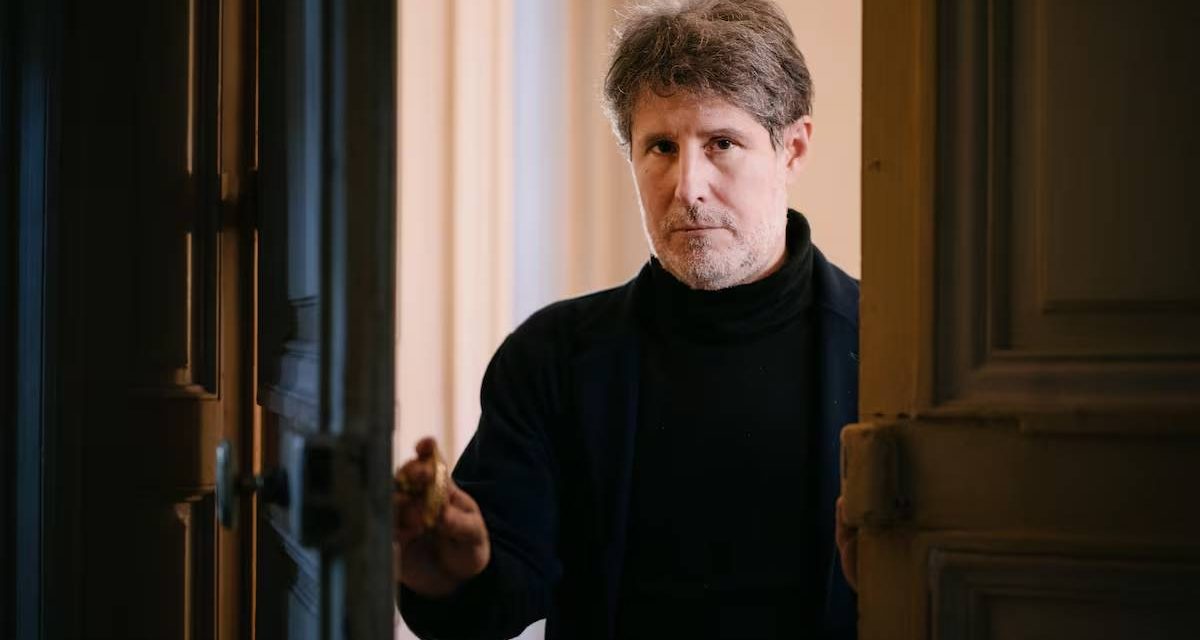 Sat predatora: Politički i korporativni predatori žele se riješiti svega što ograničava njihovu moć