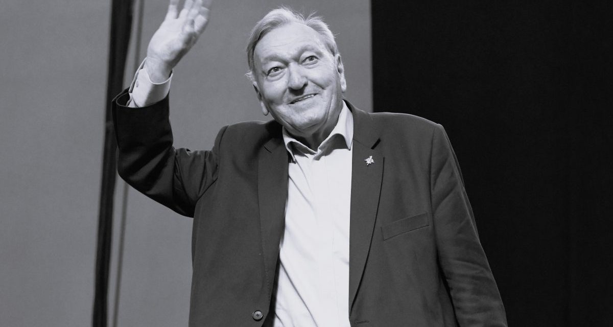 Odlazak najpoznatijeg teoretičara zavjere