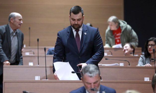 Sabor: Hodžić oštro osudio izjave Prkačina o Bošnjacima i Domovinskom ratu