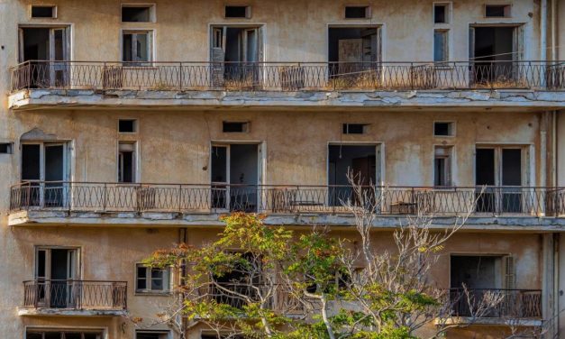 FOTOGALERIJA: Grad duhova dnevno posjeti 5.000 turista