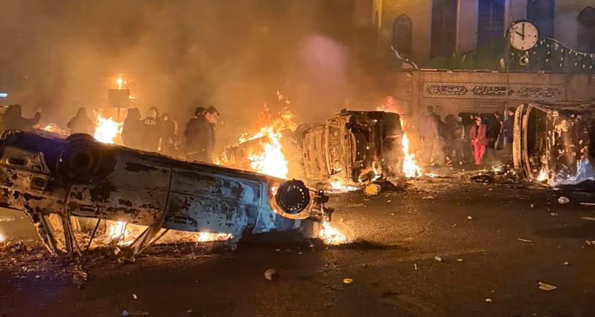 Stotine stradalih: Protesti u Iranu prkose režimu uprkos oštroj represiji