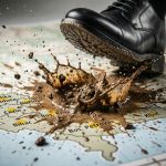 Krajina, zaboravljena haljina: Vlast kupuje socijalni mir pred izbore, za ceste, pruge i industriju ni marke