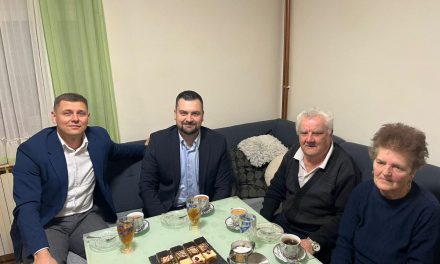 Armin Hodžić i Bermin Meškić obišli roditelje Šefika Pezerovića