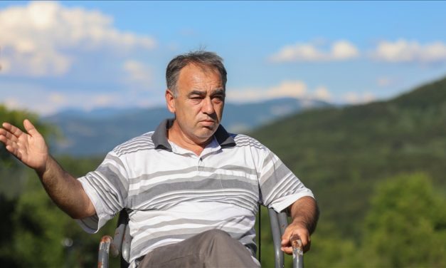 Suljo Čakanović, čovjek kojeg snijeg i nevrijeme ne mogu spriječiti da dođe do pacijenata u udaljenim selima Srebrenice