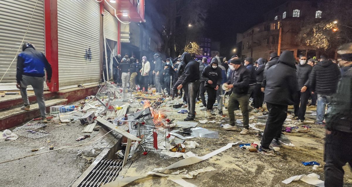 Protesti u Iranu: Otkazani letovi i isključen internet, vlast tvrdi da Izrael i SAD podstiču nestabilnost