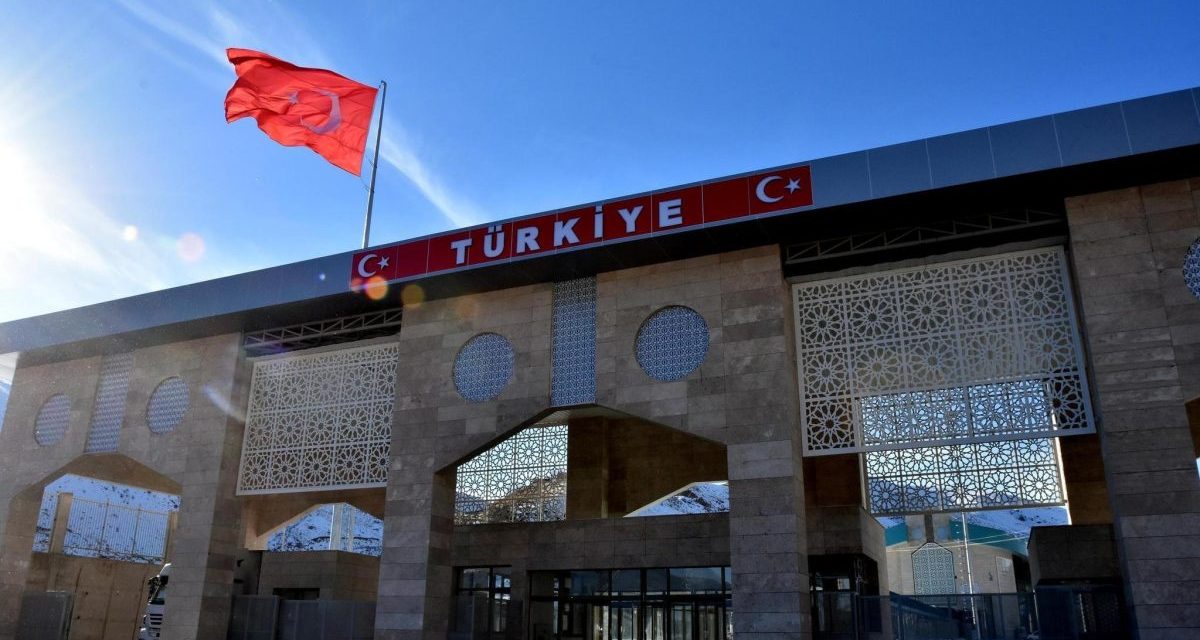 Iranci prelaze tursku granicu samo da se “nakače” na internet