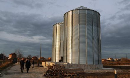 Zahvalnost vakifima iz Janje za izgradnju vakufskog silosa i sušare