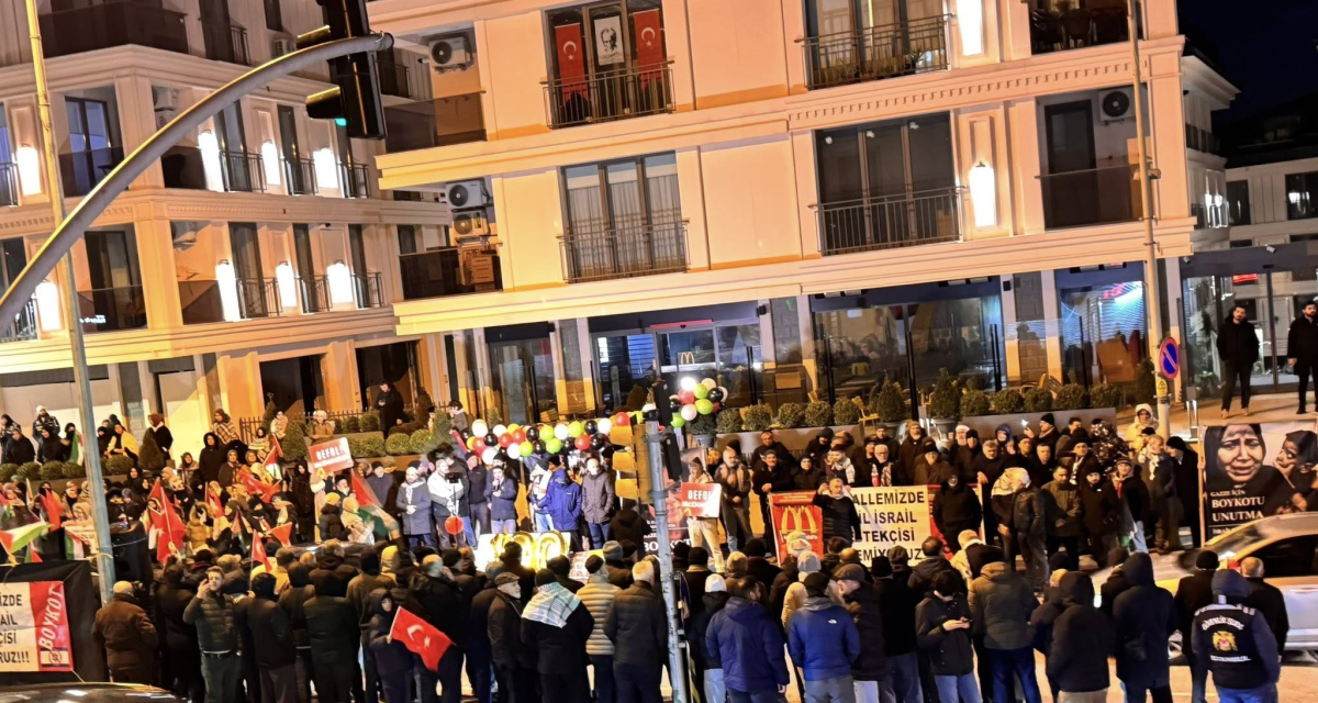 Protest koji je poljuljao McDonalds: Svakodnevne dežure ispred poslovnica sprječavaju otvaranje restorana