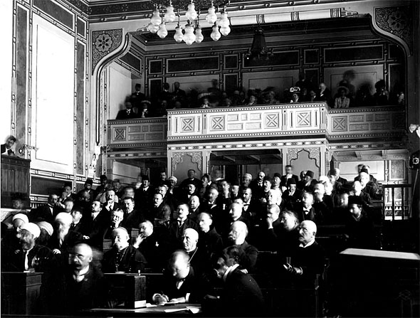 Početak raspleta: Raspuštanje Bosanskog sabora