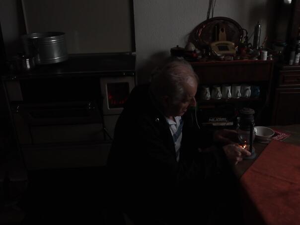 Život u mraku: Bošnjački povratnici kod Foče bez struje tri decenije