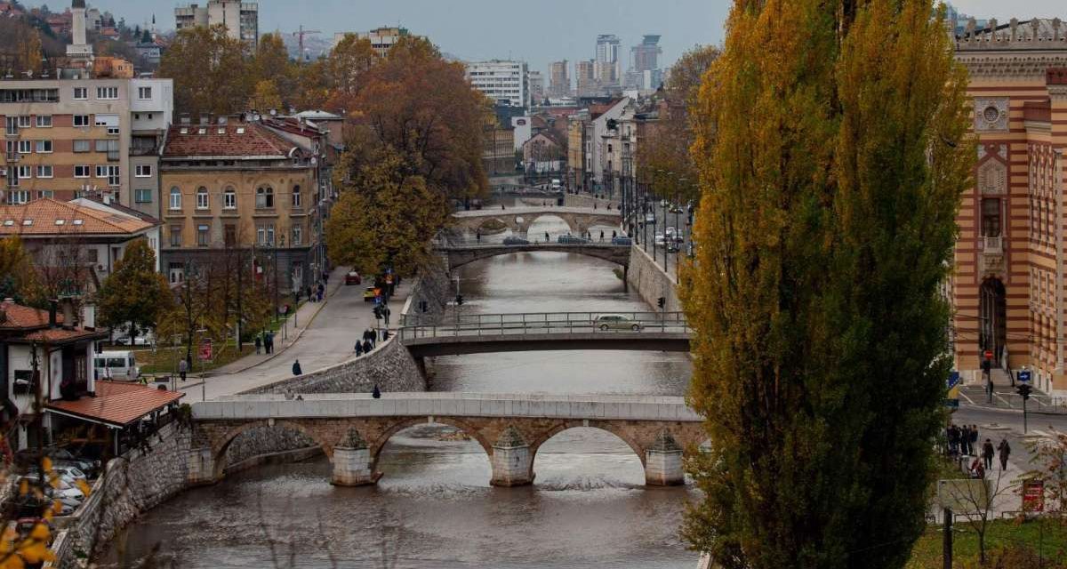 Đumišića medresa podno Šeherćehajine ćuprije