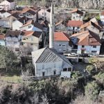 Urušio se avlijski zid jedne od najstarijih mostarskih džamija, Sevri hadži Hasanove džamije