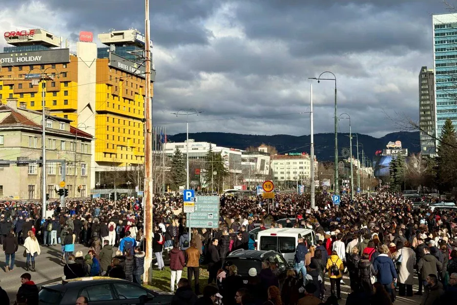Građani Sarajeva opet protestuju: Traže odgovornost zbog smrti studenta iz Brčkog