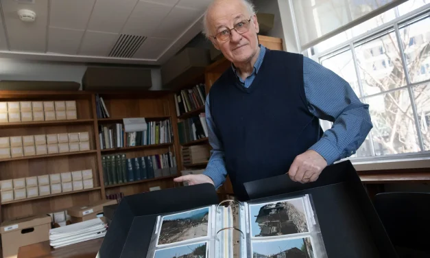 IN MEMORIAM ANDRAS RIEDLMAYER (1946–2026): Čovjek koji je dokazao da se narode ubija i rušenjem minareta