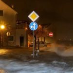 Snažna oluja u Dalmaciji: More se izlilo i potopilo ulice i kuće