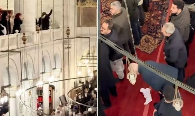 Žene bacile mahrame i simbolično poručile: Zaštitite dostojanstvo i svetost al-Akse