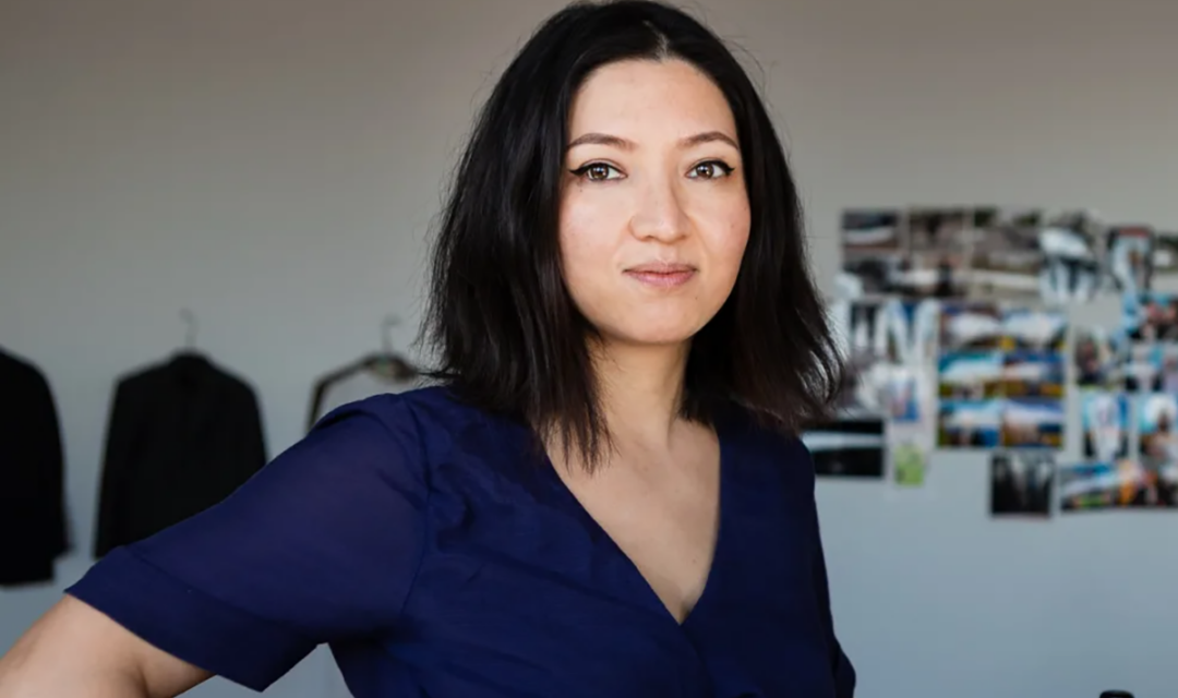 Tišina moćnih žena: Merkel, Clinton i Harris u provokativnoj utopiji Kubre Khademi