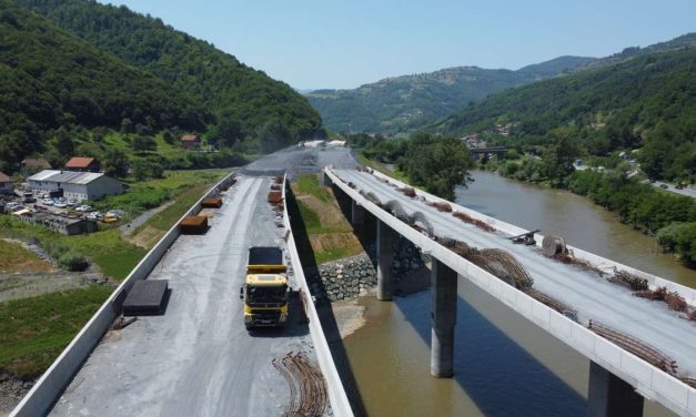 Autocesta kao spomenik kriminalu: Banke obustavile finansiranje, izvođači obustavili radove, Vlada se pravi da je sve uredu