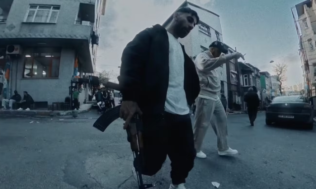 Turska banda Dalton hara Njemačkom, brutalni i još opasniji su Štrumfovi