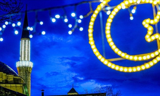 Lejletul-kadr kao inspiracija pjesnika