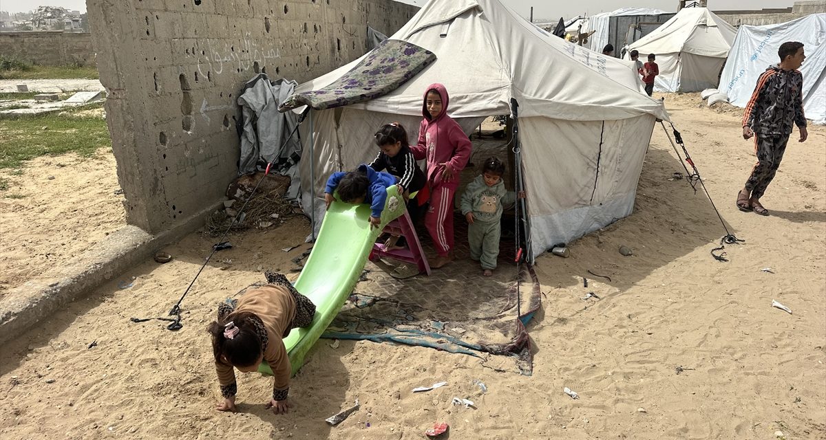 Izrael ravna Liban, protjerao je million ljudi, zaboravljena Gaza umire iščekujući mir koji neće doći