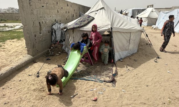 Izrael ravna Liban, protjerao je million ljudi, zaboravljena Gaza umire iščekujući mir koji neće doći