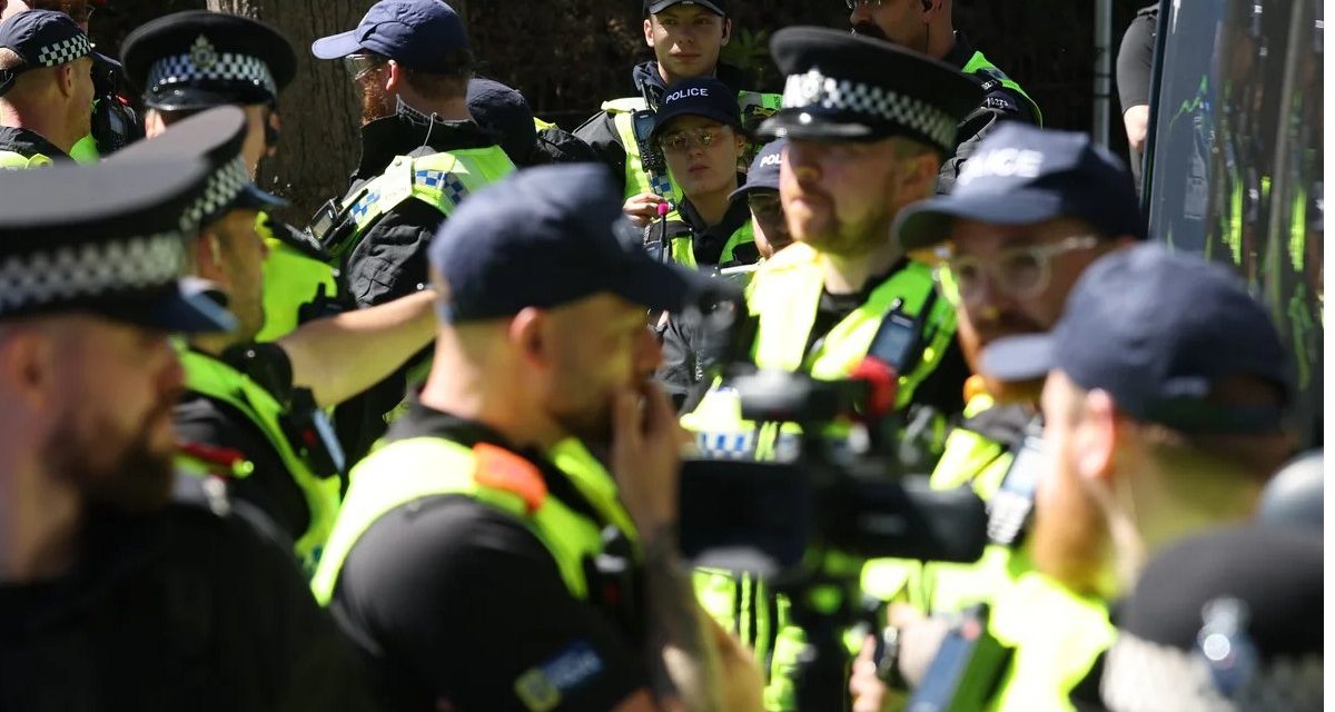 500 policajaca hapsilo pripadnike Ahmedija, sekte koja djeluje i u Bosni i Hercegovini