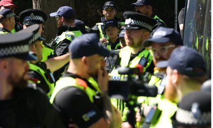 500 policajaca hapsilo pripadnike Ahmedija, sekte koja djeluje i u Bosni i Hercegovini