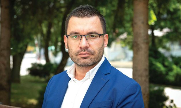 Bošnjački intelektualci su dezavuirali narod i obesmislili odbranu, Zvornik je postao epicentar genocida